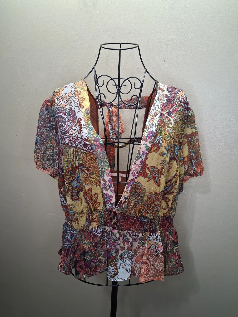 GUESS Eco Paisley Fields Print Peplum Top (Fits Medium/Large)